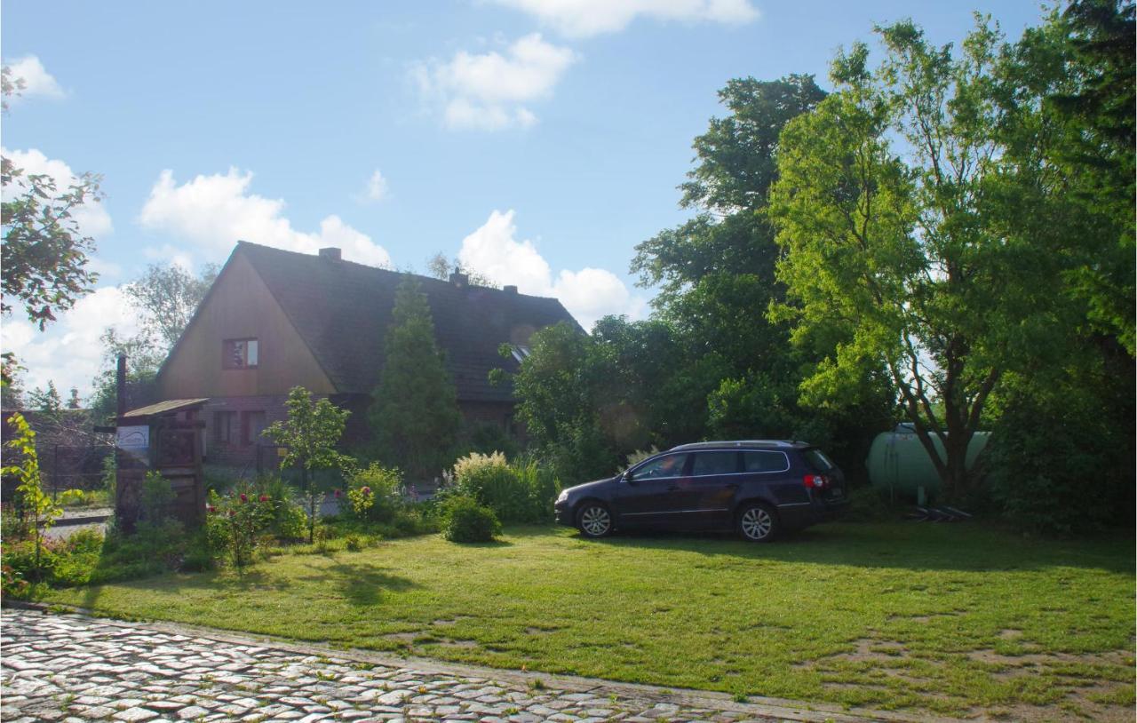 Lovely Home In Am Salzhaff With Kitchen Pepelow Buitenkant foto